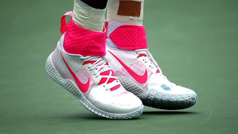 racquet_shoemisses4